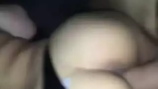 يلحس طيز اخته في بيت ويبوس