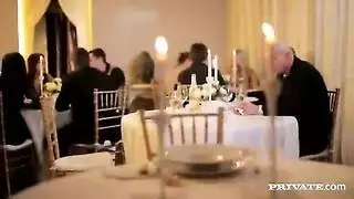 جنس الأم وصديق ابنها ينيك ، والدة صديقه