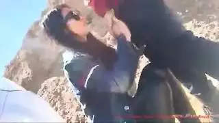 خيال القضيب الكبير للجار يتحول إلى جنس عنيف