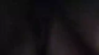 كريمي داخل مؤخرة سمراء فاتنة وجعل بظرها ينبض