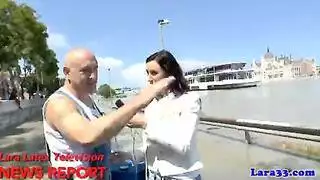 صديقتان مقربتان فاسقتان تتعرضان للضرب من حبيبيهما السابقين في جلسة جنس ساخنة بعد الظهر