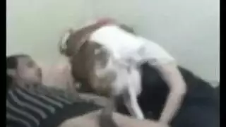 شاب ينيك حبيبتي الجميل