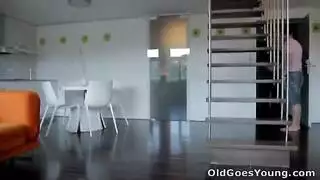 الاب يحاول اغتصاب زواجة ابنه الصيني