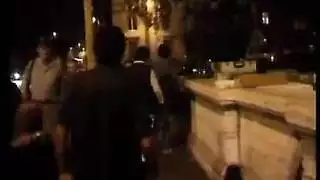 سفاح القربى الحيواني المكثف: قضيب حصان في فتحتها الضيقة